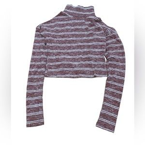 Fashion Nova half cut long sleeved shirt. Size M